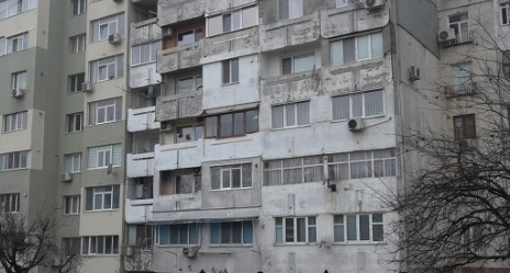 Нулев е интересът към санирането на единствените три жилищни блока